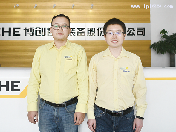 博創(chuàng)智能裝備股份有限公司技術創(chuàng)新中心吳小廷（左）與朱燕志（右）